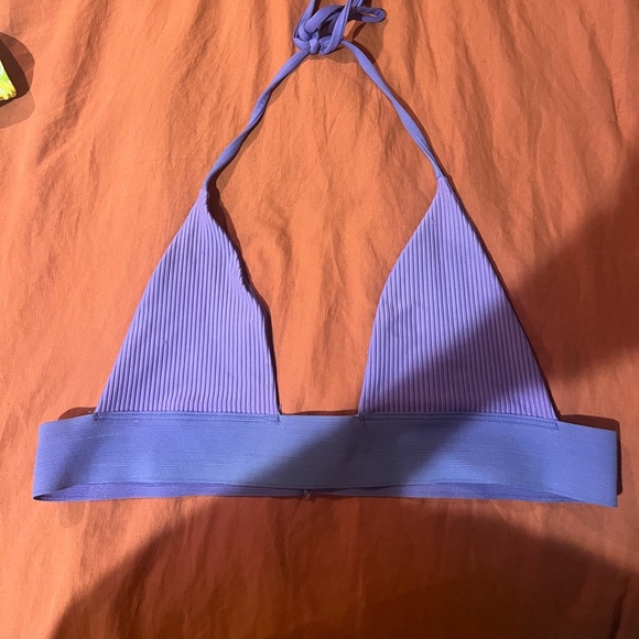 Frankie’s bikini top - Picture 1 of 2